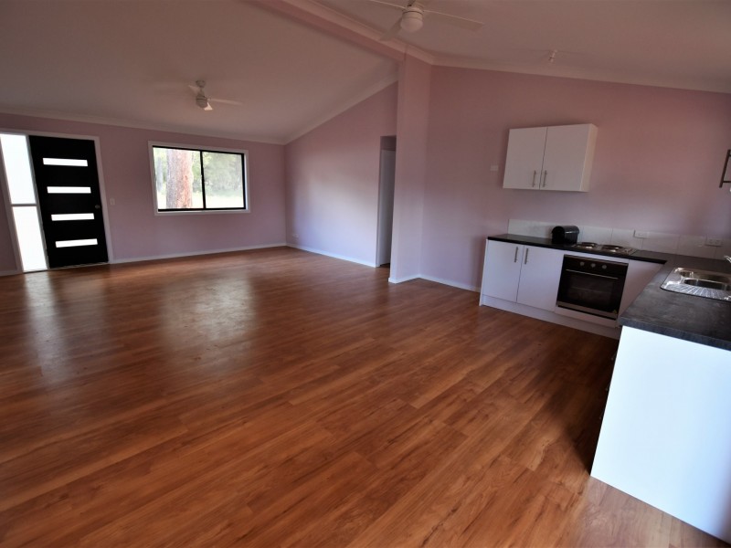 9 Pia Street, Russell Island QLD 4184