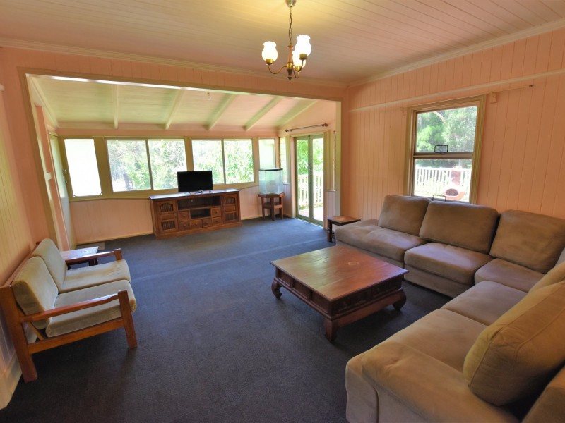 8 Canna Street, Russell Island QLD 4184