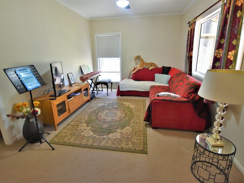 52 Harvey Street, Russell Island QLD 4184