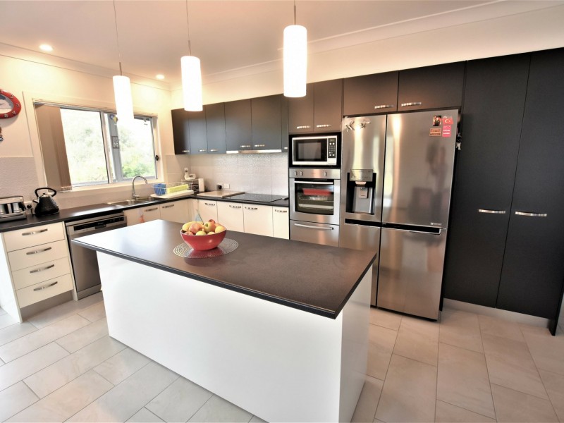 7 Yacht Street, Russell Island QLD 4184