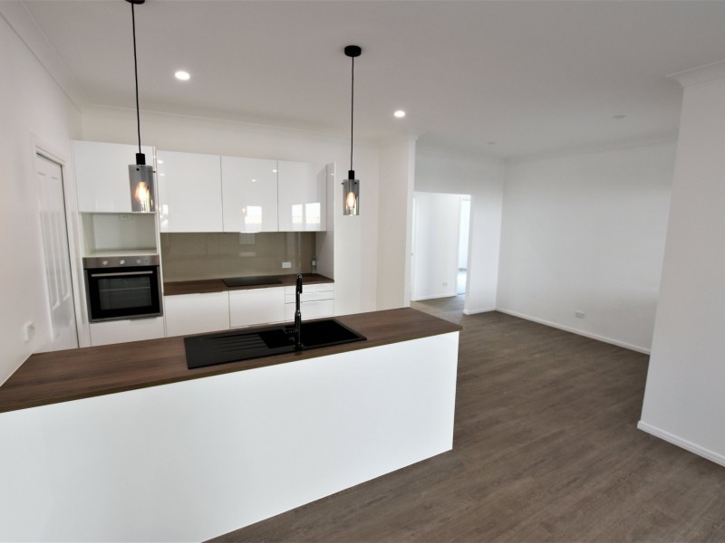 13 Pia St, Russell Island QLD 4184