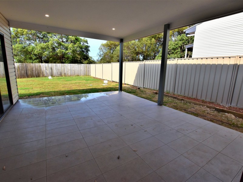 13 Pia St, Russell Island QLD 4184