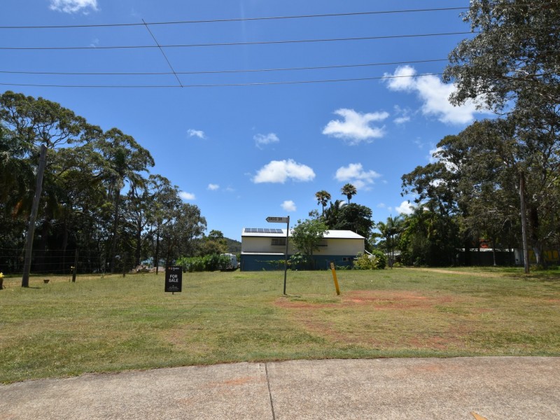 6 Oasis Dve, Russell Island QLD 4184