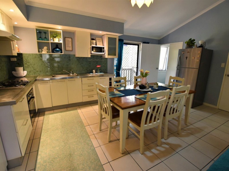 202 Centre Road, Russell Island QLD 4184
