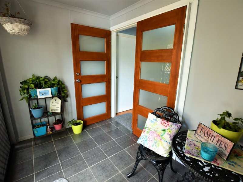 202 Centre Road, Russell Island QLD 4184