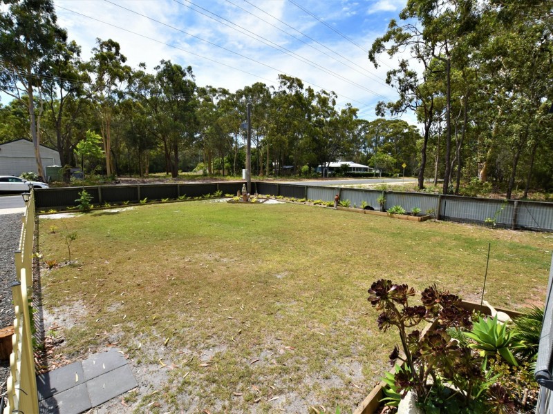 202 Centre Road, Russell Island QLD 4184