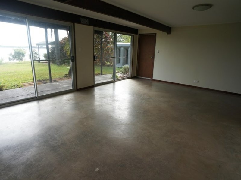 81 Canaipa Point Drive, Russell Island QLD 4184