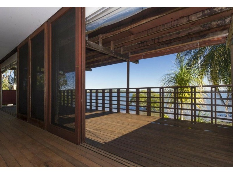81 Canaipa Point Drive, Russell Island QLD 4184