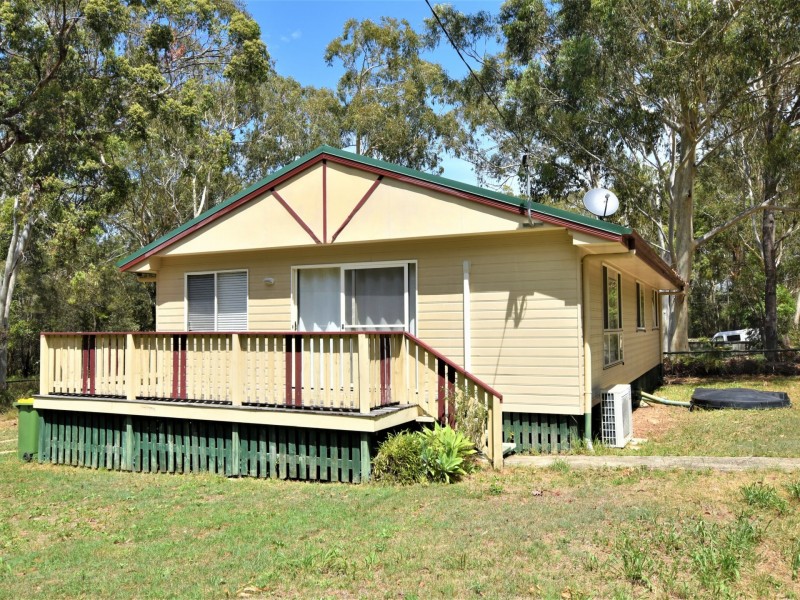 10 Hunters Rd, Russell Island QLD 4184