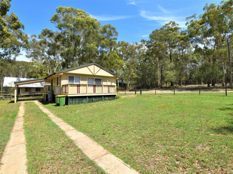 10 Hunters Rd, Russell Island QLD 4184