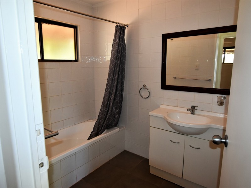 81 Kings Road, Russell Island QLD 4184