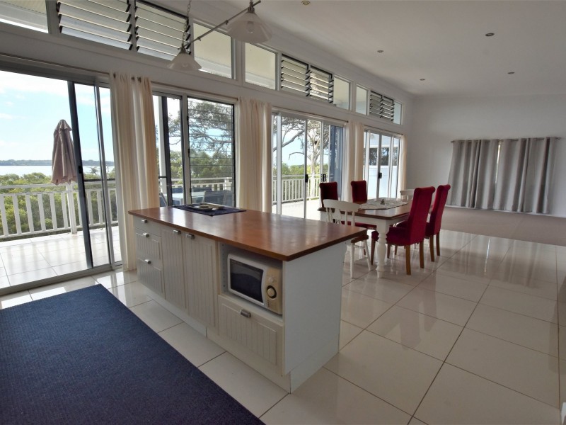 4 Hogan Court, Russell Island QLD 4184