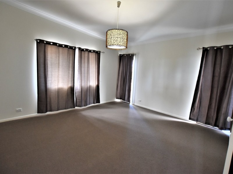 4 Hogan Court, Russell Island QLD 4184
