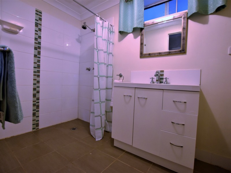 4 Hogan Court, Russell Island QLD 4184