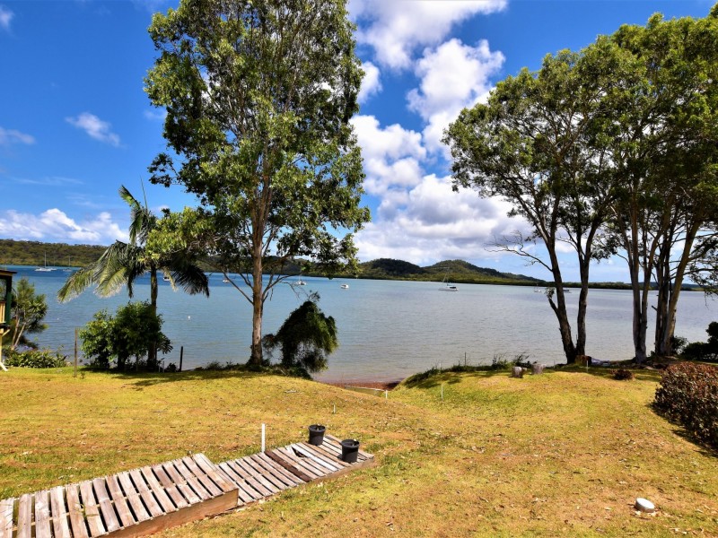 6 Emerson Street, Russell Island QLD 4184