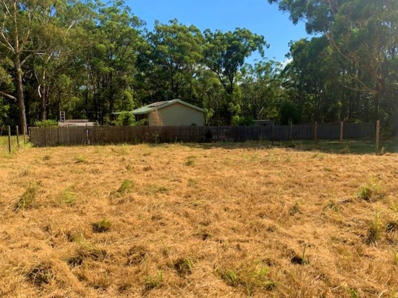 100 Laurel Street, Russell Island QLD 4184