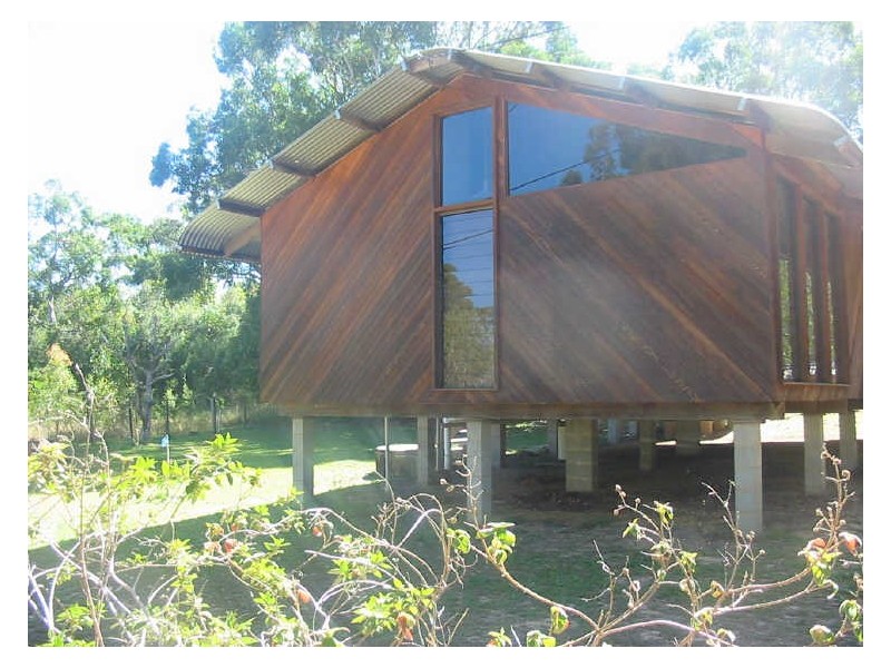 12 Frangipanni St, Russell Island QLD 4184