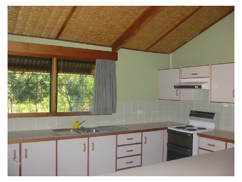 12 Frangipanni St, Russell Island QLD 4184