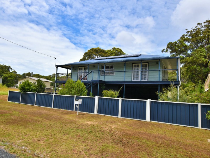 72 Laurel Street, Russell Island QLD 4184