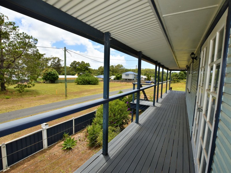 72 Laurel Street, Russell Island QLD 4184