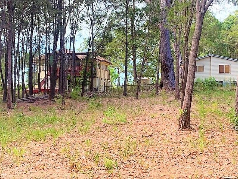 27 Bradman Sreet, Russell Island QLD 4184