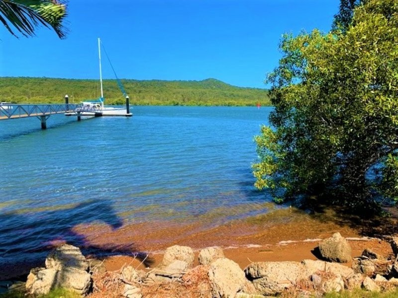 77 Wahine Dve, Russell Island QLD 4184