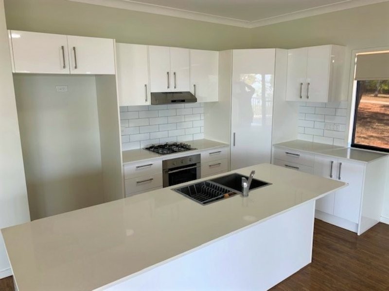 119 Palm Beach Rd, Russell Island QLD 4184