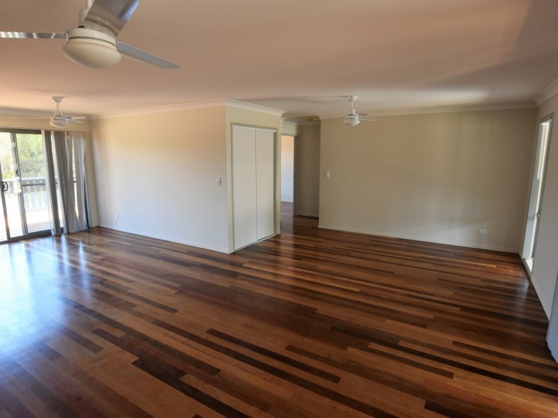 24 Tenanne Street, Russell Island QLD 4184