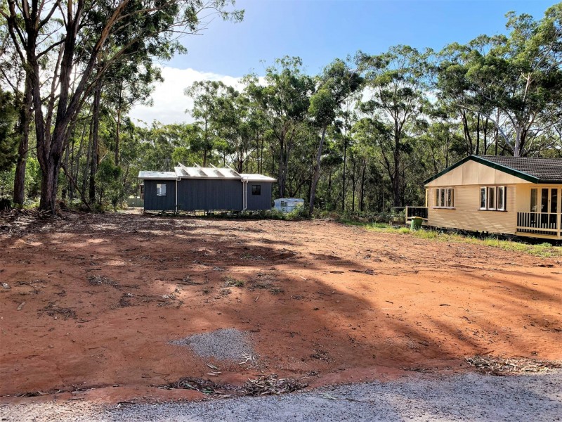 8 Glenfield Avenue, Russell Island QLD 4184