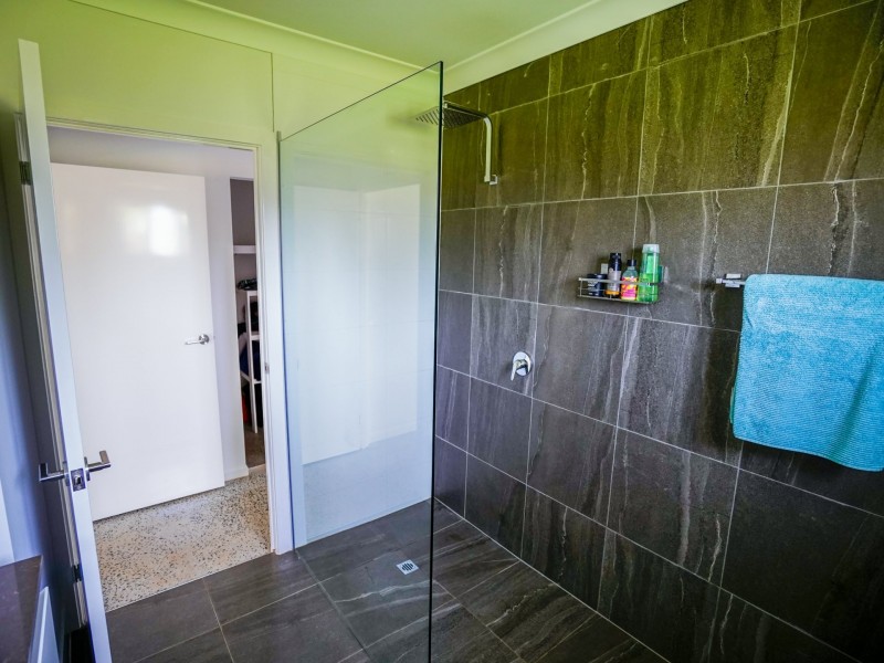 91 High Street, Russell Island QLD 4184