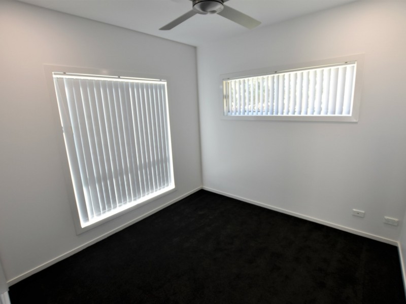 28 Mountain View Crescent, Russell Island QLD 4184