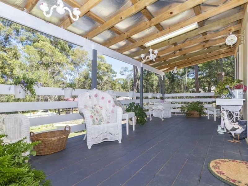 11 Saturn Street, Russell Island QLD 4184