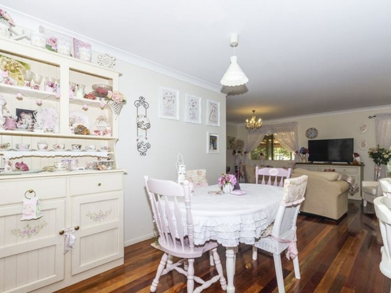 11 Saturn Street, Russell Island QLD 4184