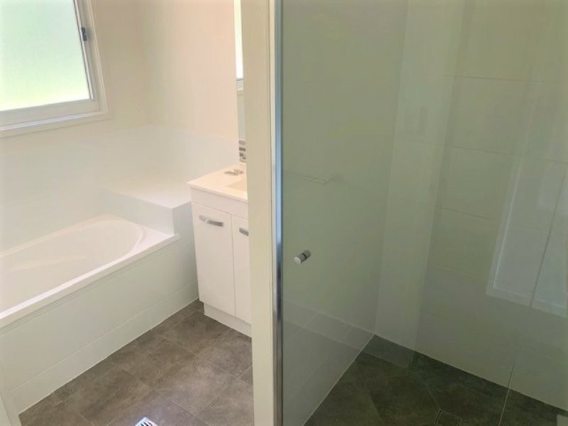 2 Frangipanni Street, Russell Island QLD 4184