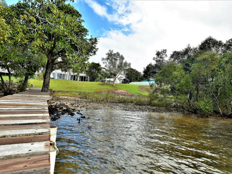 46 Canaipa Point Dve, Russell Island QLD 4184