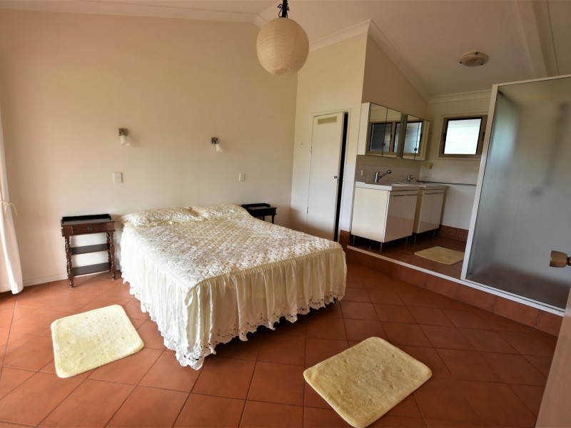 46 Canaipa Point Dve, Russell Island QLD 4184