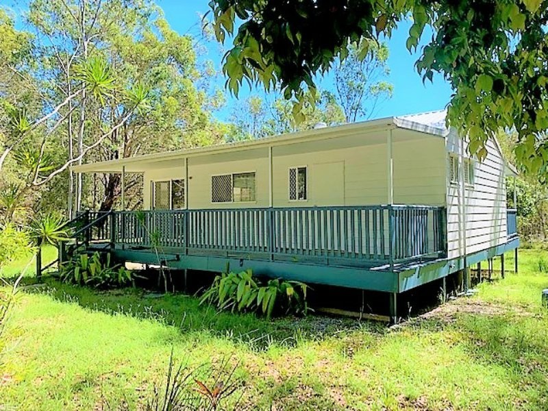 19 Letitia Ave, Russell Island QLD 4184
