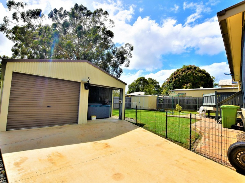 19 Pia Street, Russell Island QLD 4184