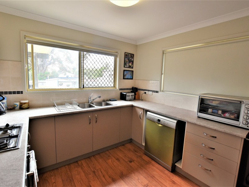 19 Pia Street, Russell Island QLD 4184