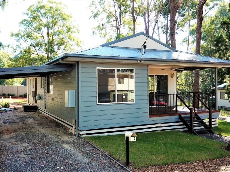 19 Meadstone Street, Russell Island QLD 4184