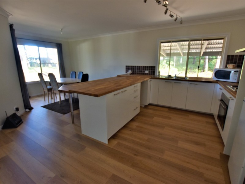 19 Meadstone Street, Russell Island QLD 4184
