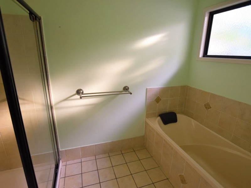 29 Letitia Avenue, Russell Island QLD 4184