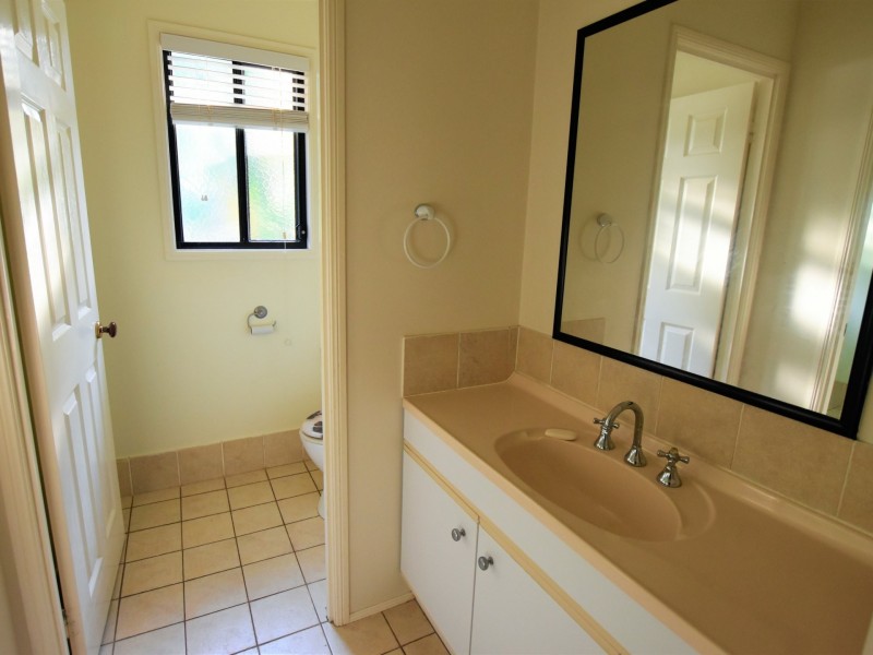 29 Letitia Avenue, Russell Island QLD 4184