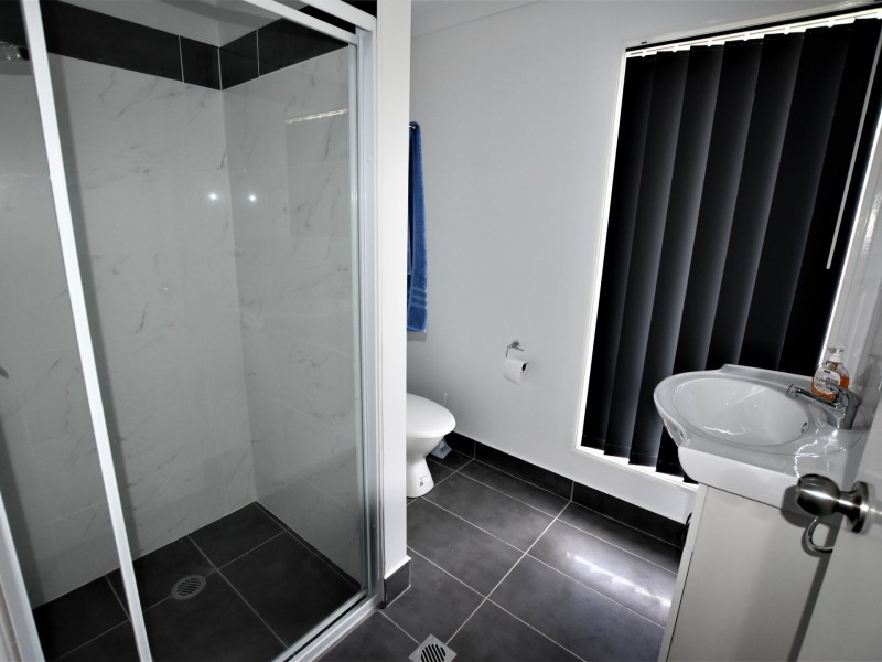 13 Banksia St, Russell Island QLD 4184