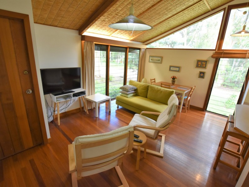 12 Frangipanni Street, Russell Island QLD 4184