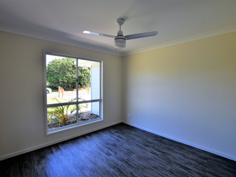 9 Kamar Street, Russell Island QLD 4184