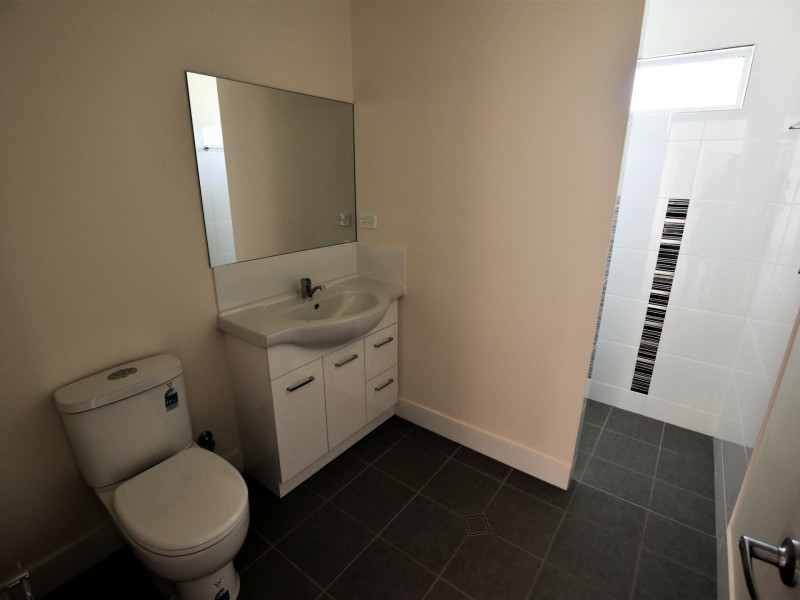 9 Kamar Street, Russell Island QLD 4184