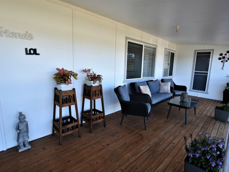 17 Roebuck Rd, Russell Island QLD 4184