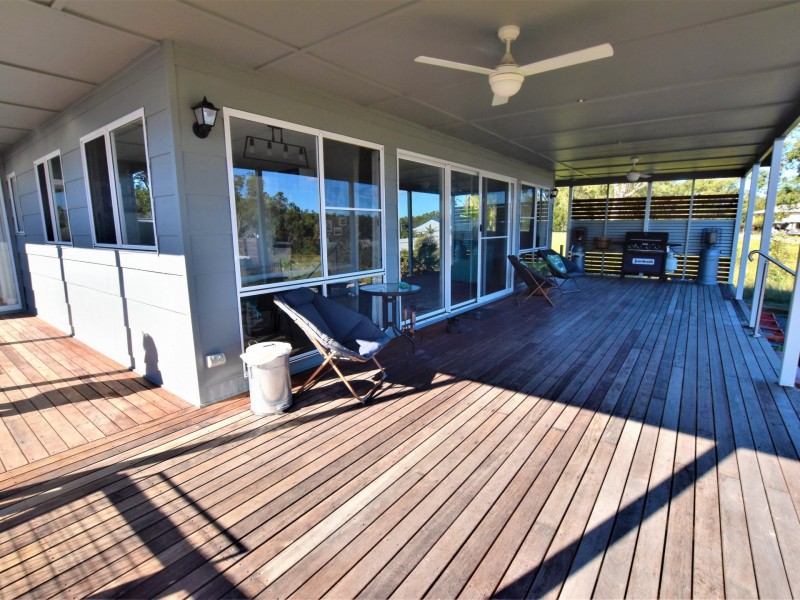 27-29 Tenanne Street, Russell Island QLD 4184