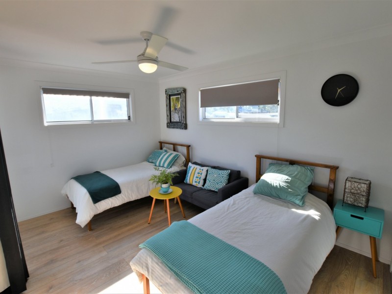 27-29 Tenanne Street, Russell Island QLD 4184